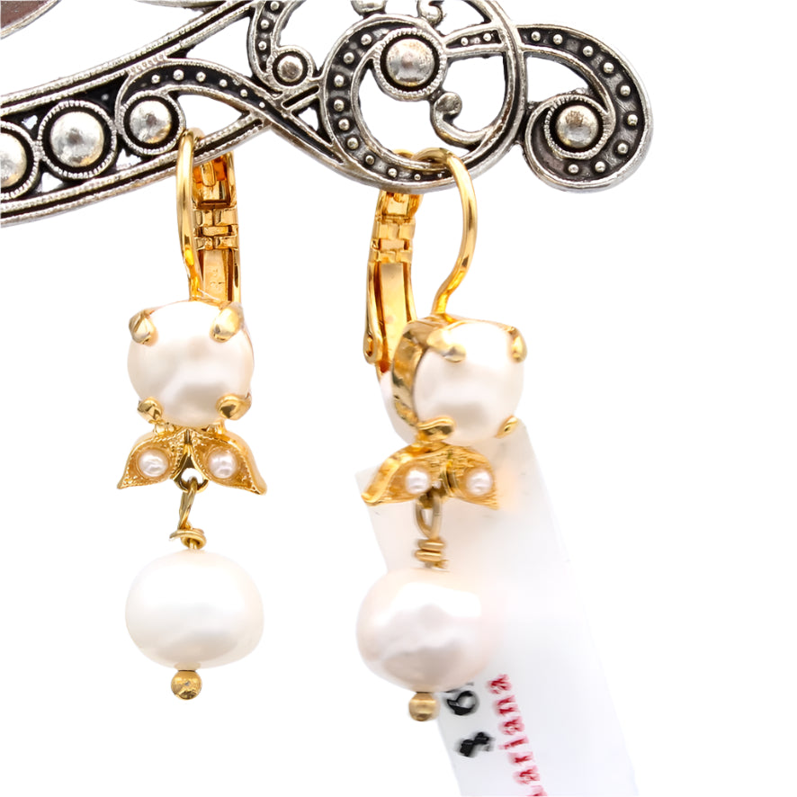 Pearl Medium Drop Earrings In Yellow Gold