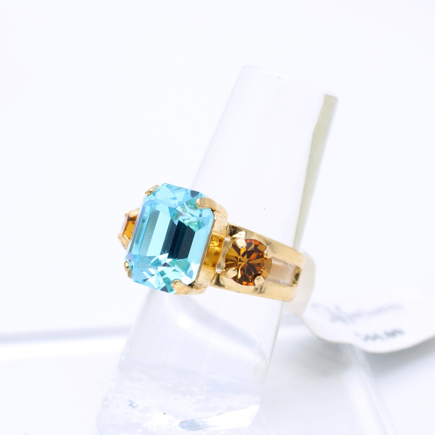 Kaleidoscope Emerald Cut Ring in Yellow Gold