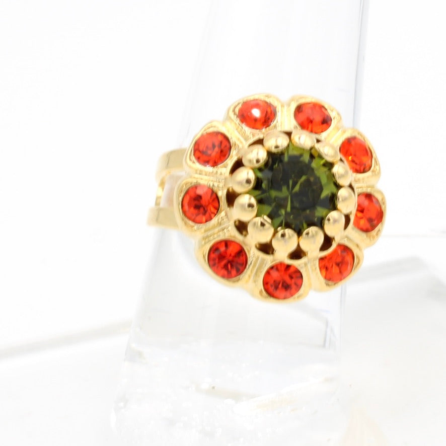 Tiger Lilly Collection Round Ring in Yellow Gold
